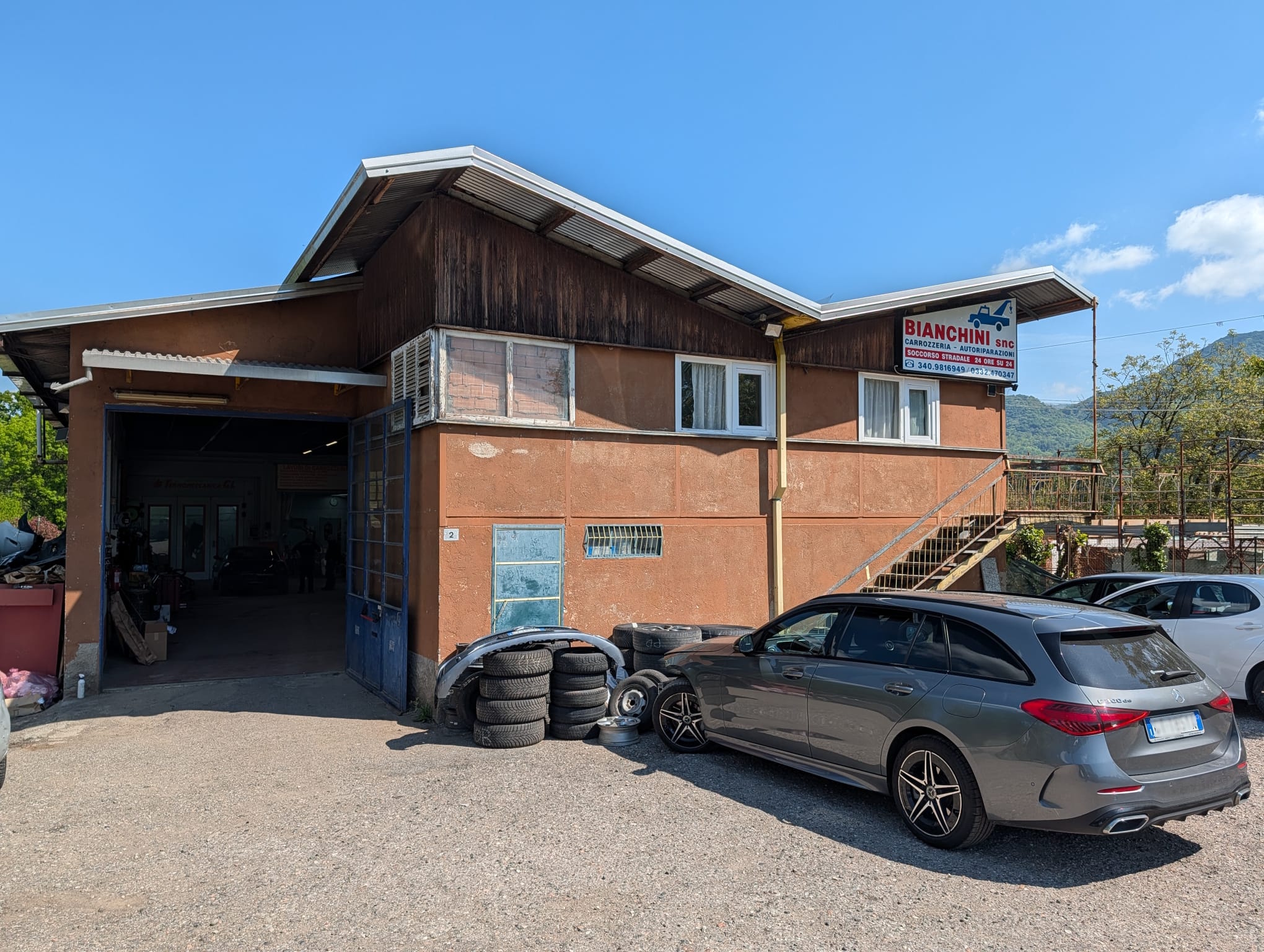 Carrozzeria Bianchini Esterno della Carrozzeria Bianchini